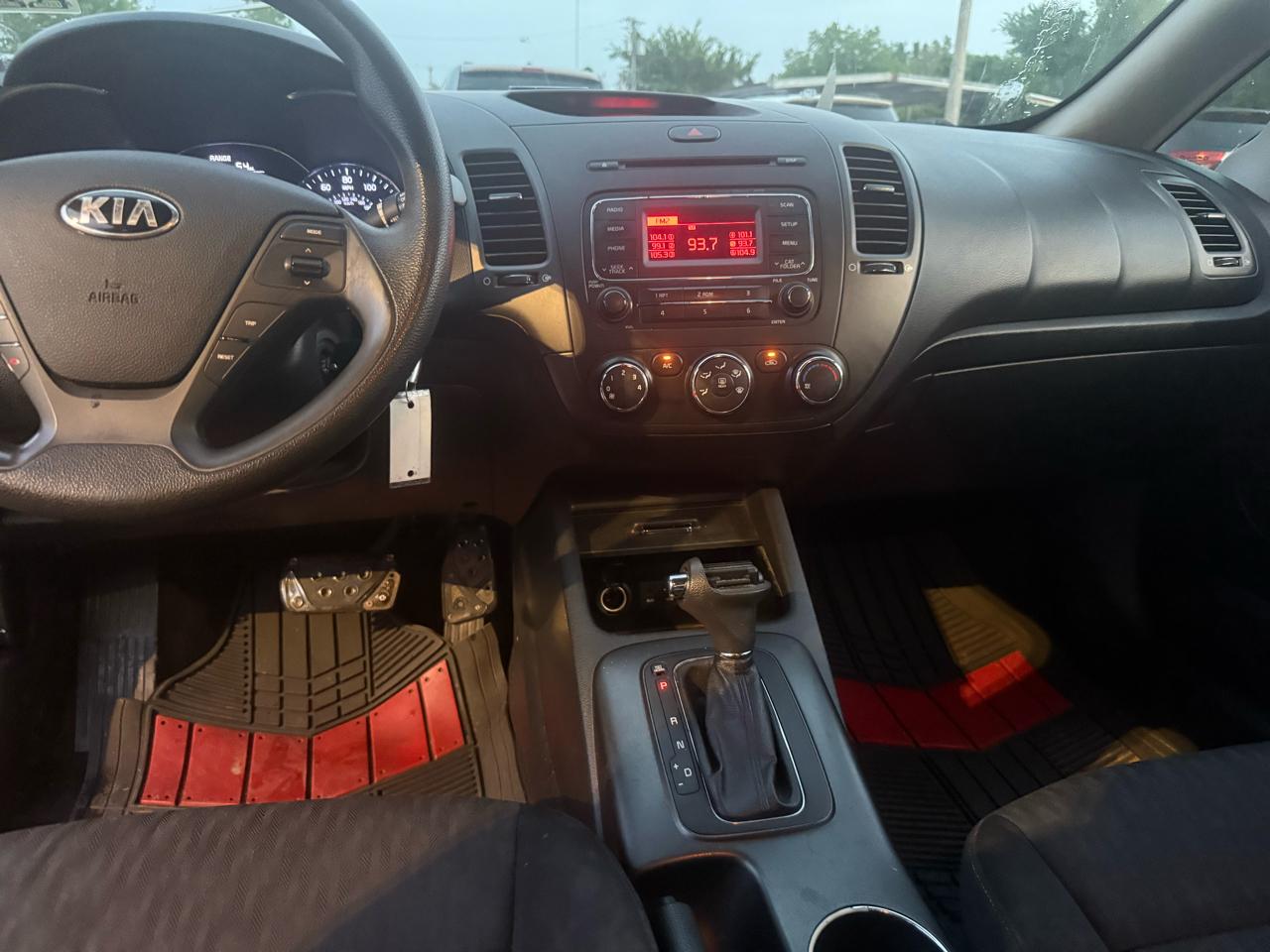 Kia Forte LX w/Popular Package 2016