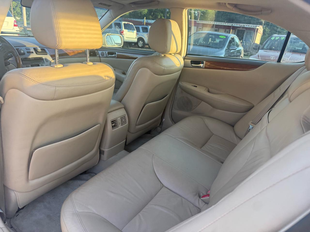 Lexus ES 330 Sedan 2005