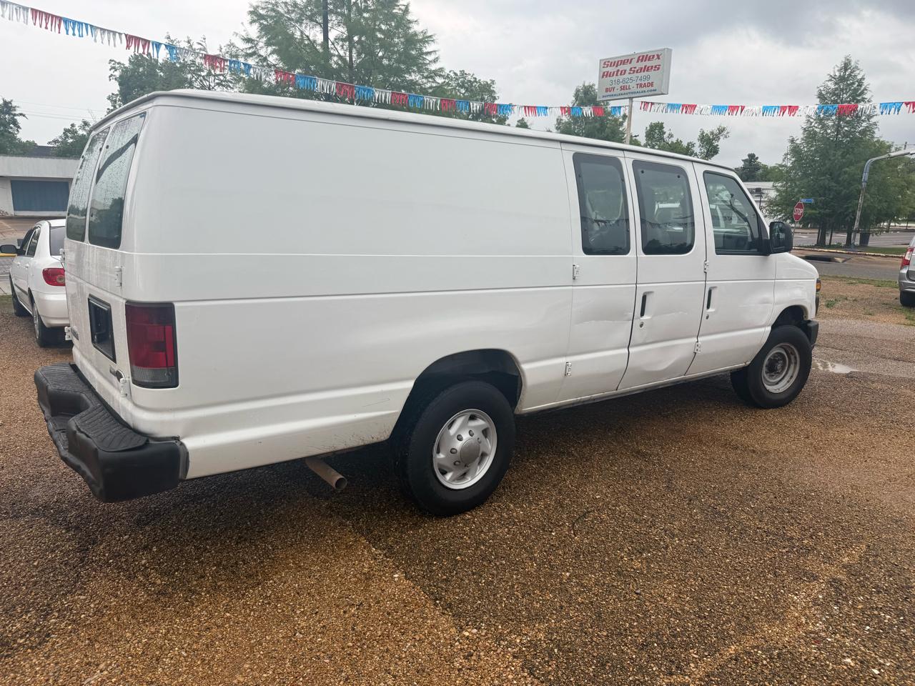 Ford Econoline E-250 Extended 2010