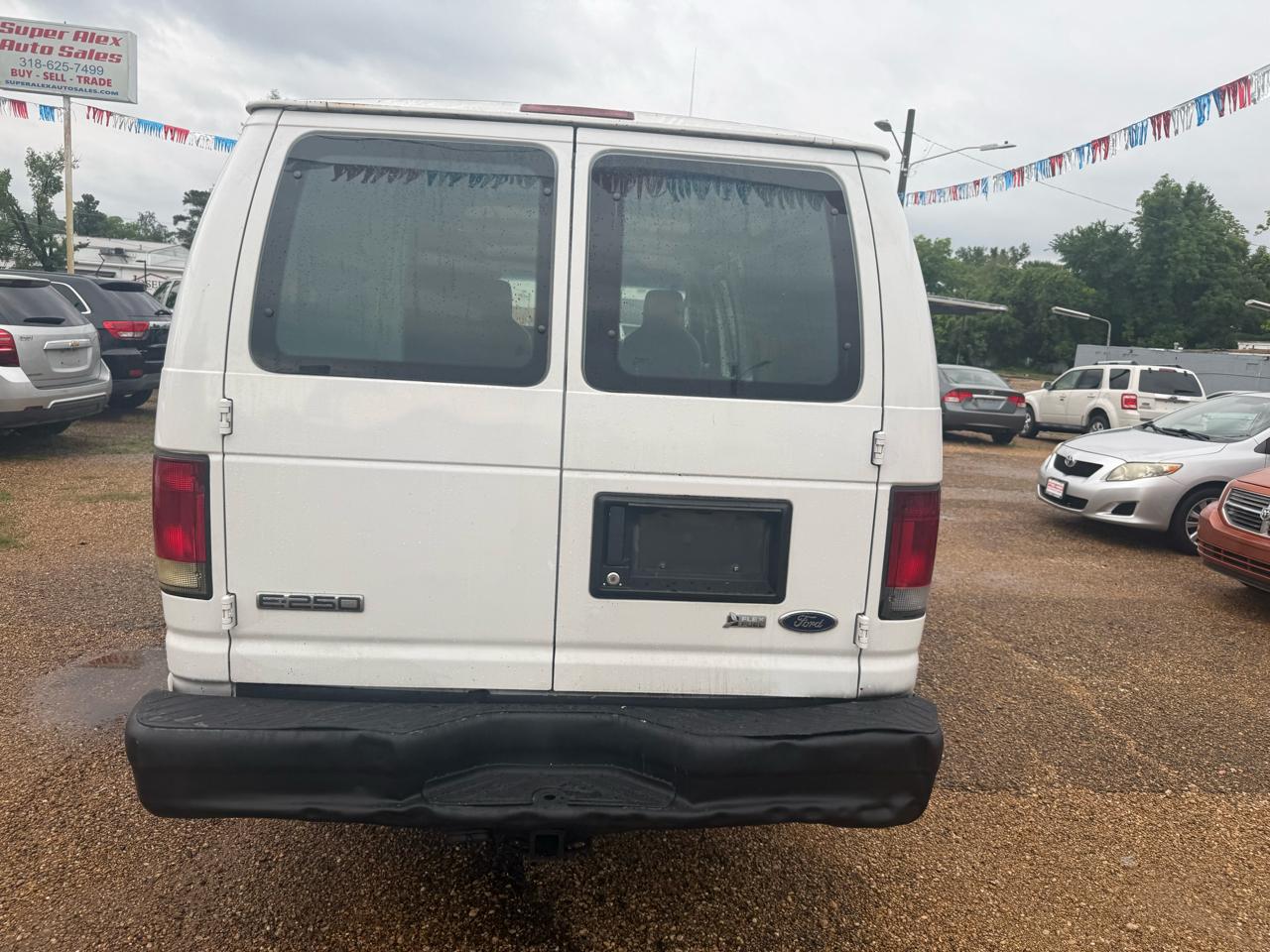 Ford Econoline E-250 Extended 2010