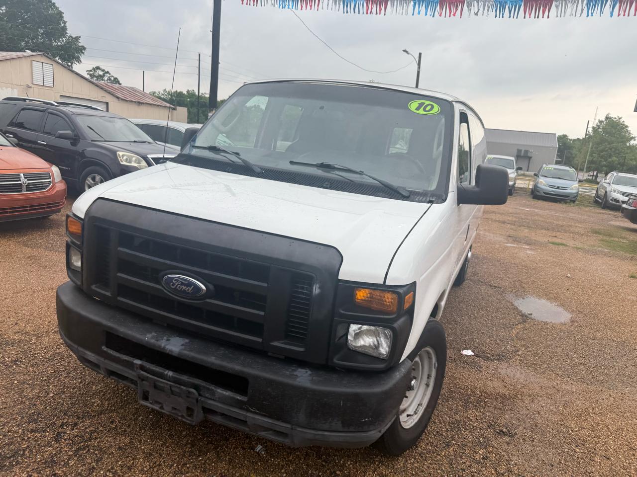 Ford Econoline E-250 Extended 2010