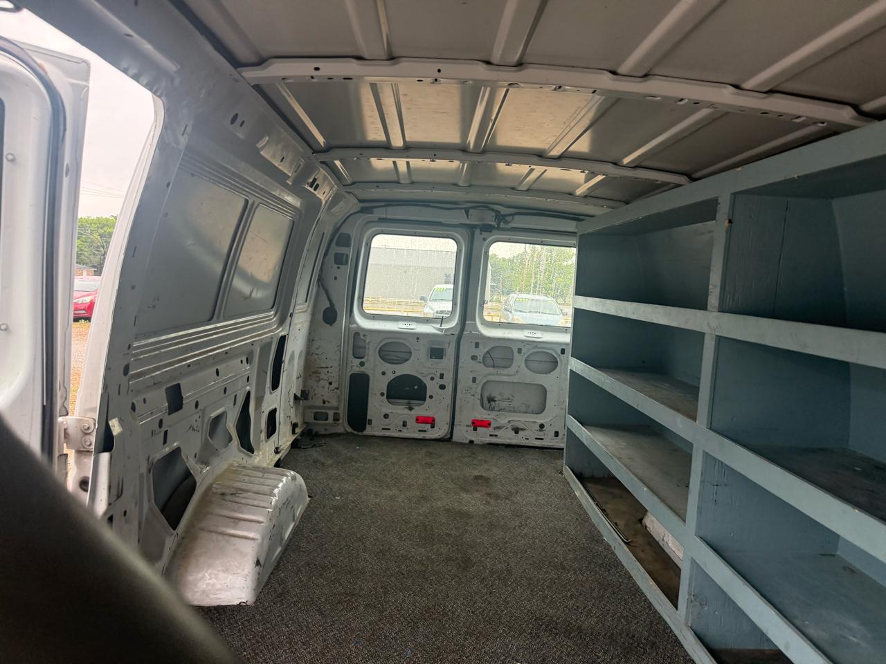 Ford Econoline E-250 Extended 2010