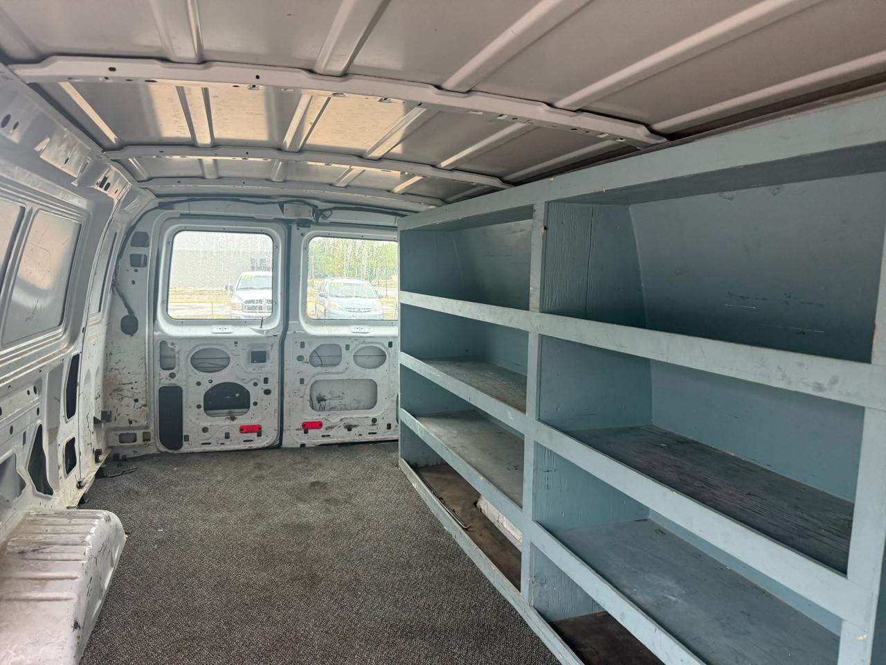 Ford Econoline E-250 Extended 2010