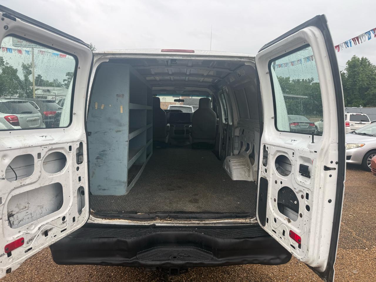 Ford Econoline E-250 Extended 2010