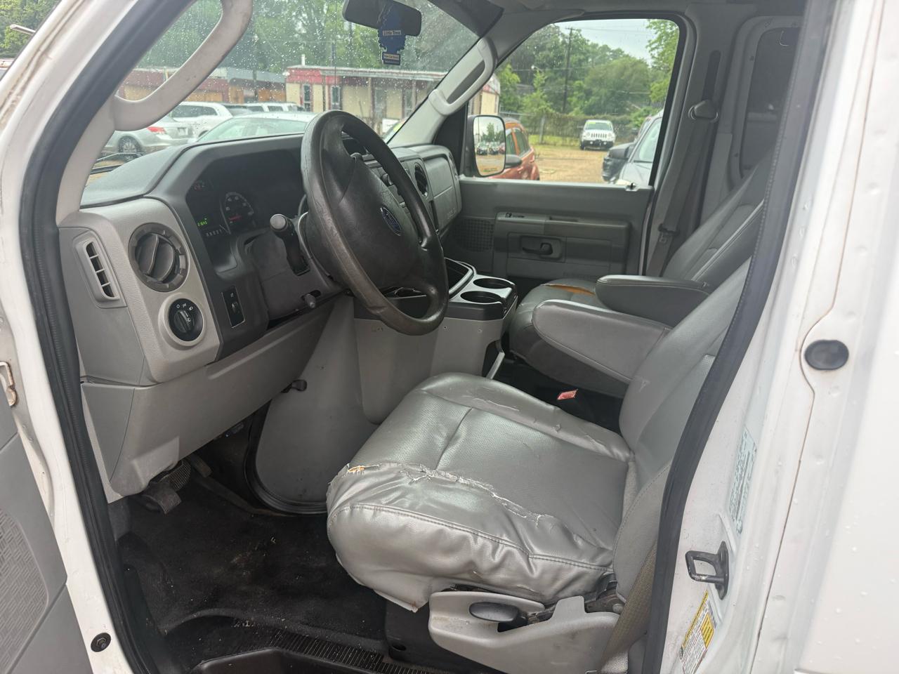 Ford Econoline E-250 Extended 2009
