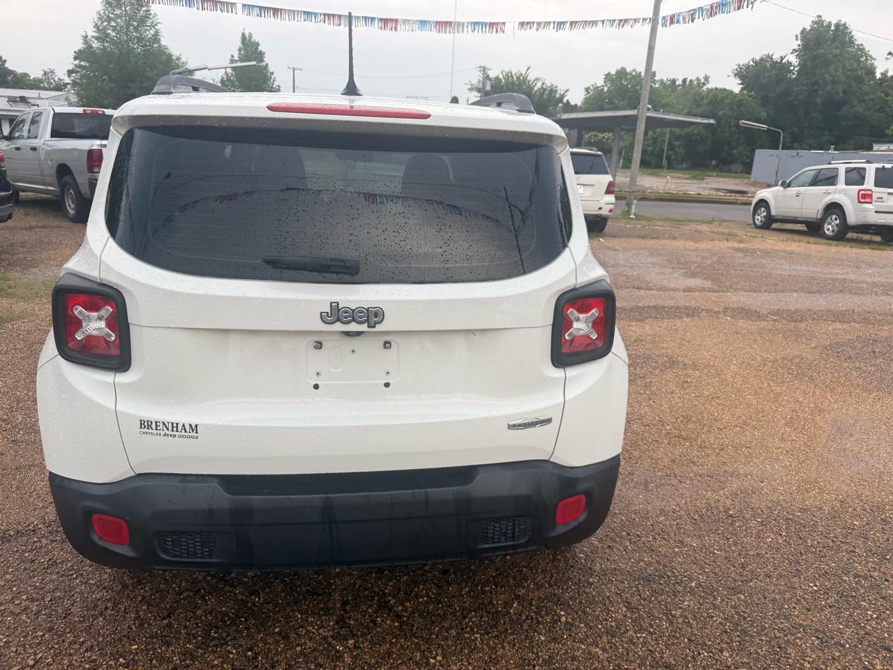 Jeep Renegade Latitude FWD 2015