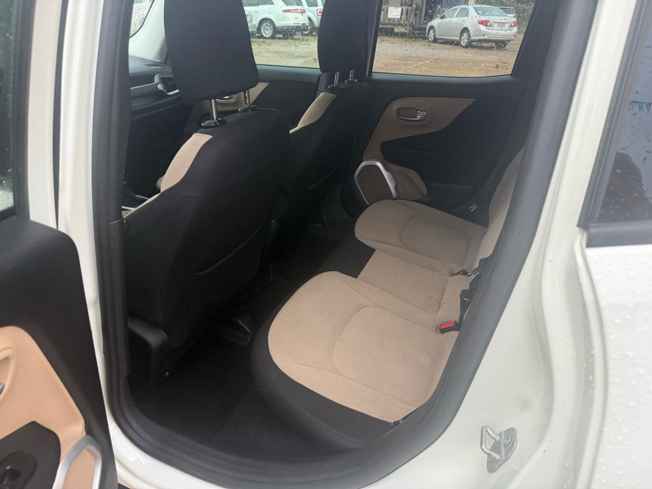 Jeep Renegade Latitude FWD 2015