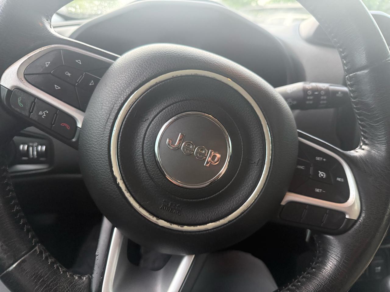 Jeep Renegade Latitude FWD 2015