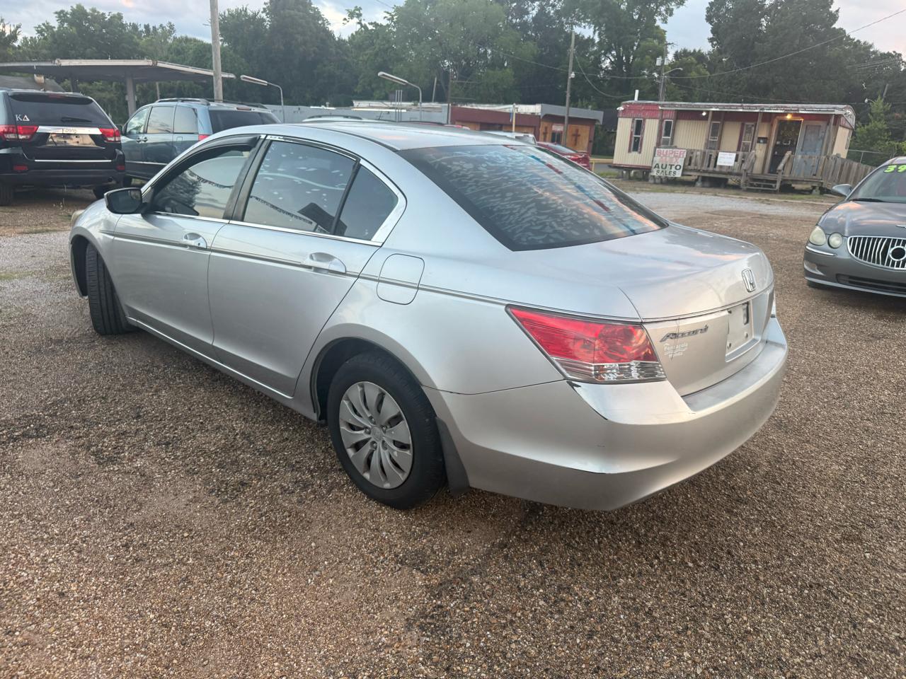 Honda Accord LX sedan AT 2010