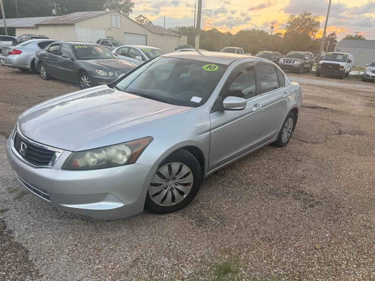 Honda Accord LX sedan AT 2010