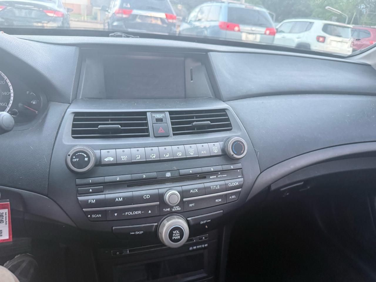 Honda Accord LX sedan AT 2010