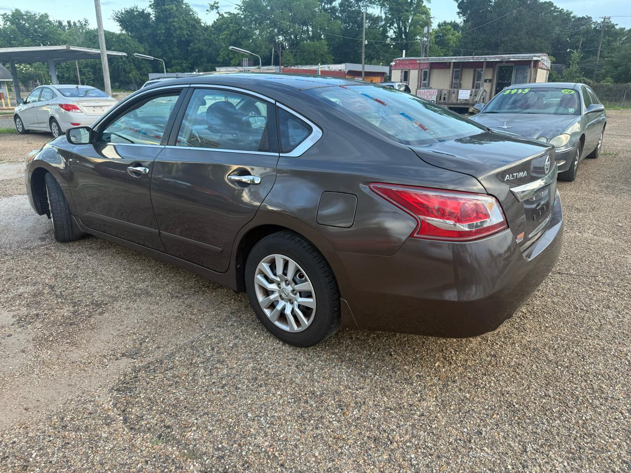 Nissan Altima 2.5 S 2013