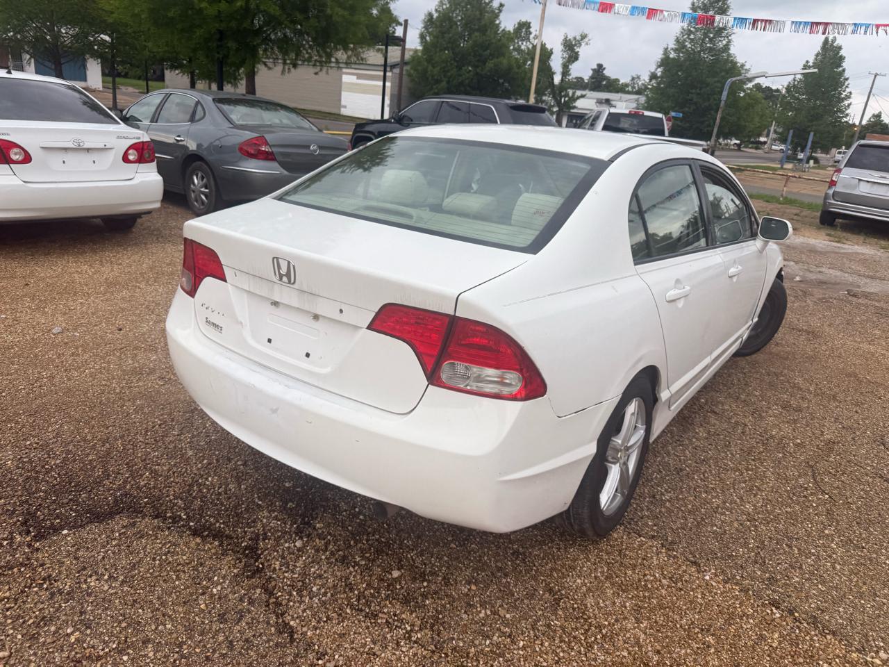 Honda Civic 4-Door Sedan 2008