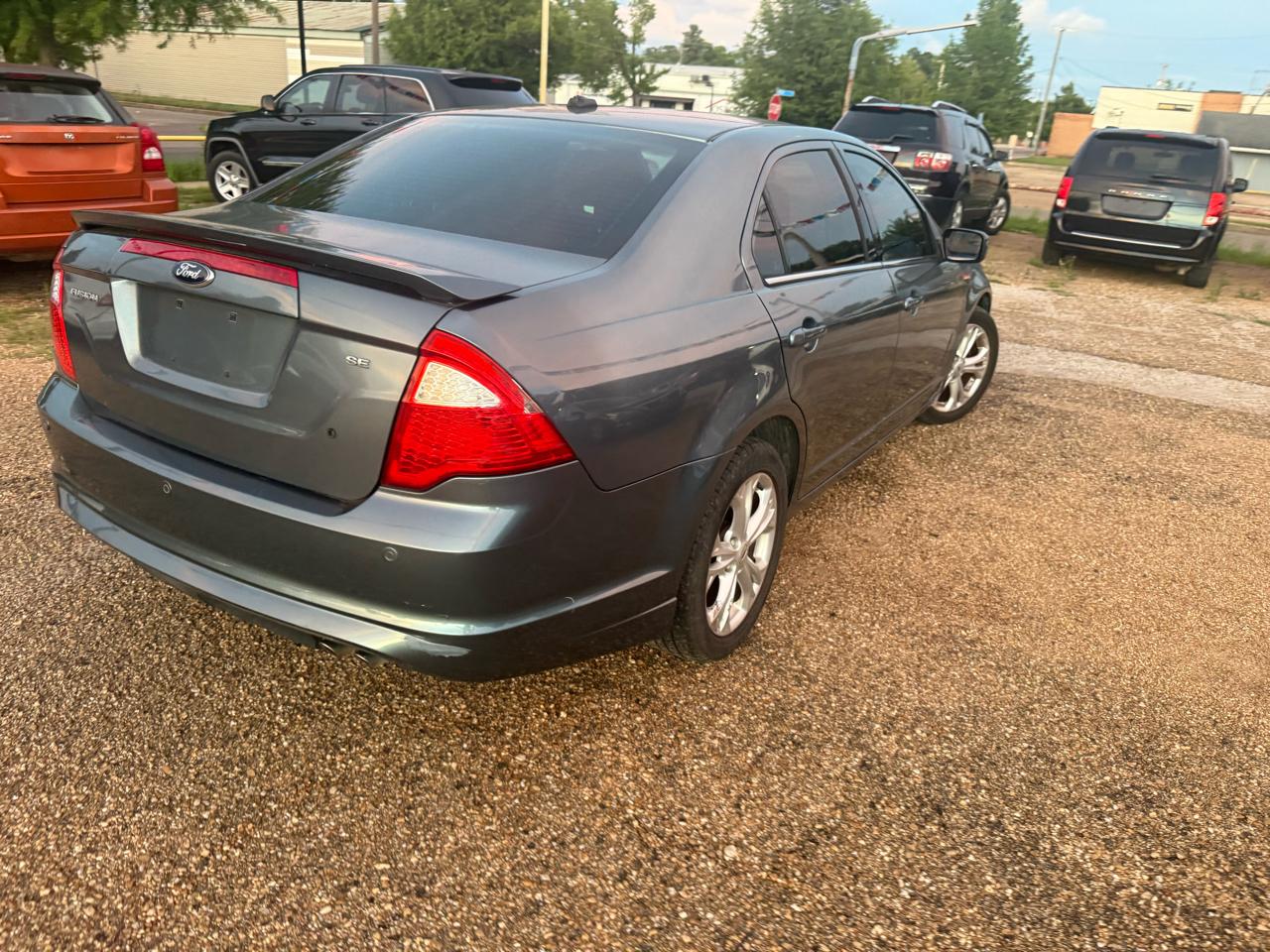 Ford Fusion SE 2012