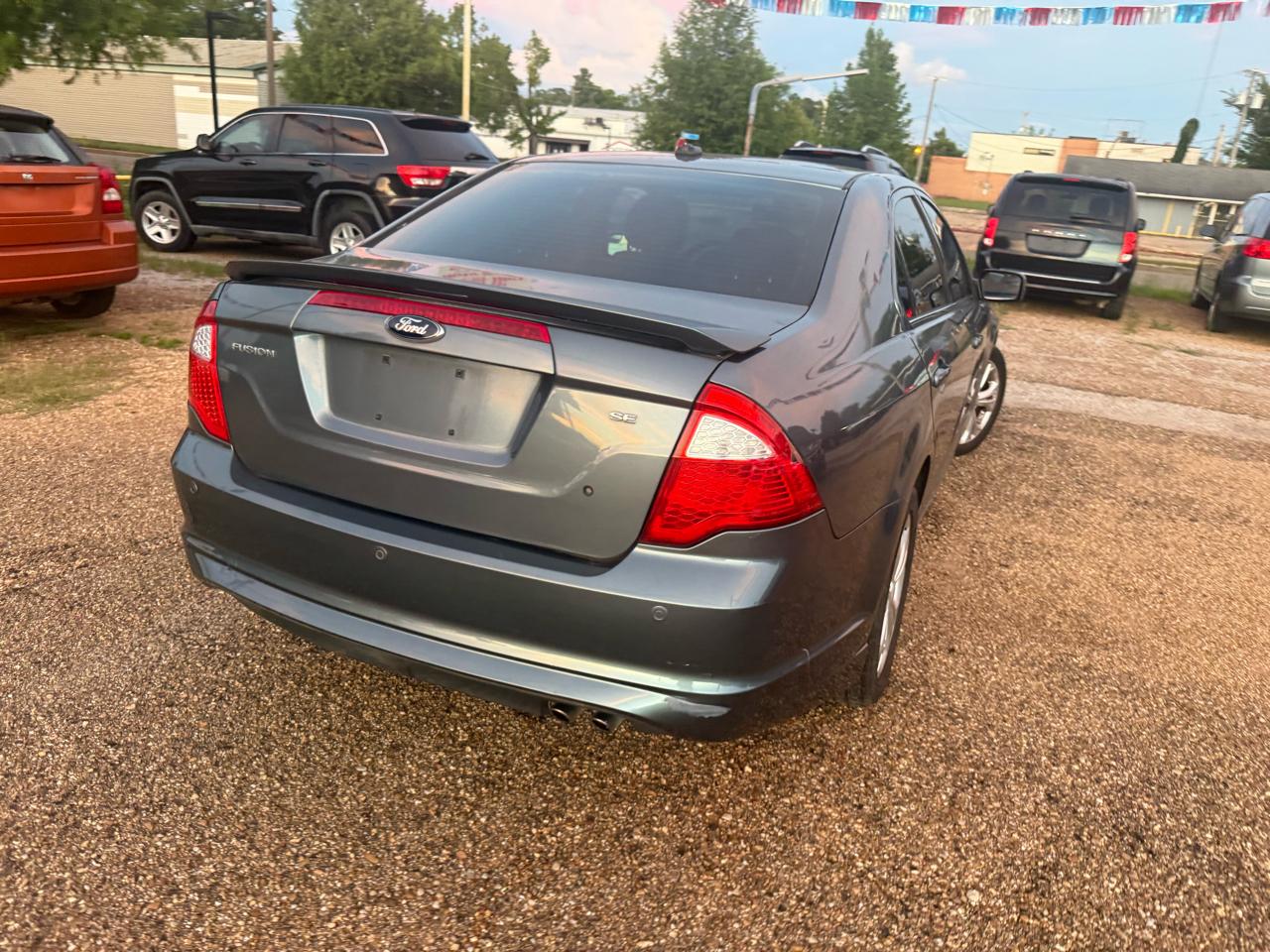 Ford Fusion SE 2012
