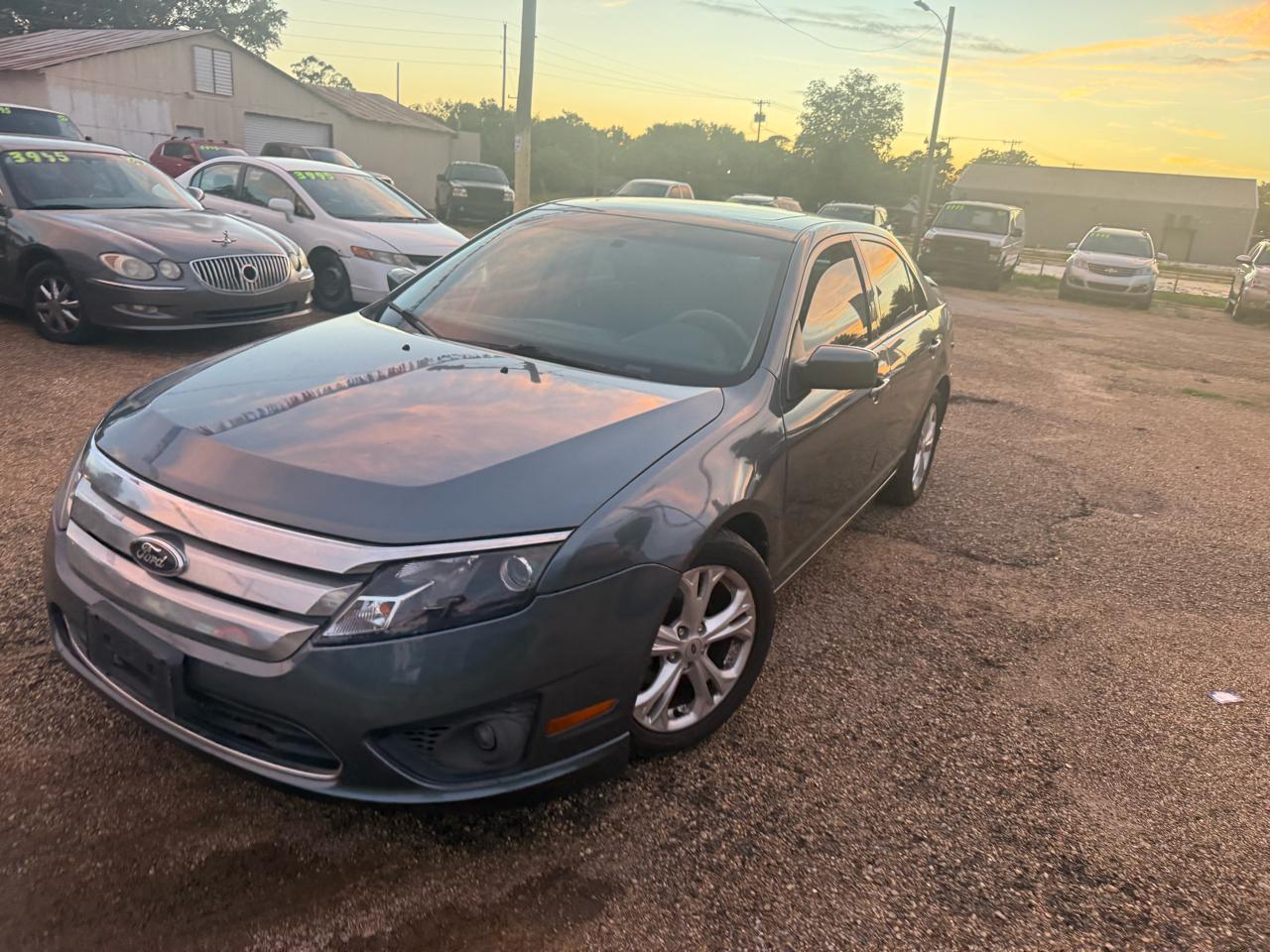 Ford Fusion SE 2012