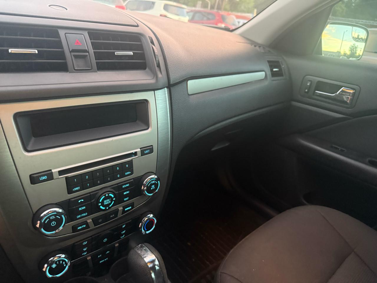 Ford Fusion SE 2012