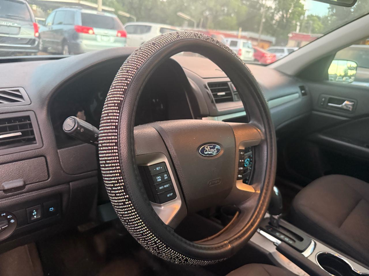 Ford Fusion SE 2012