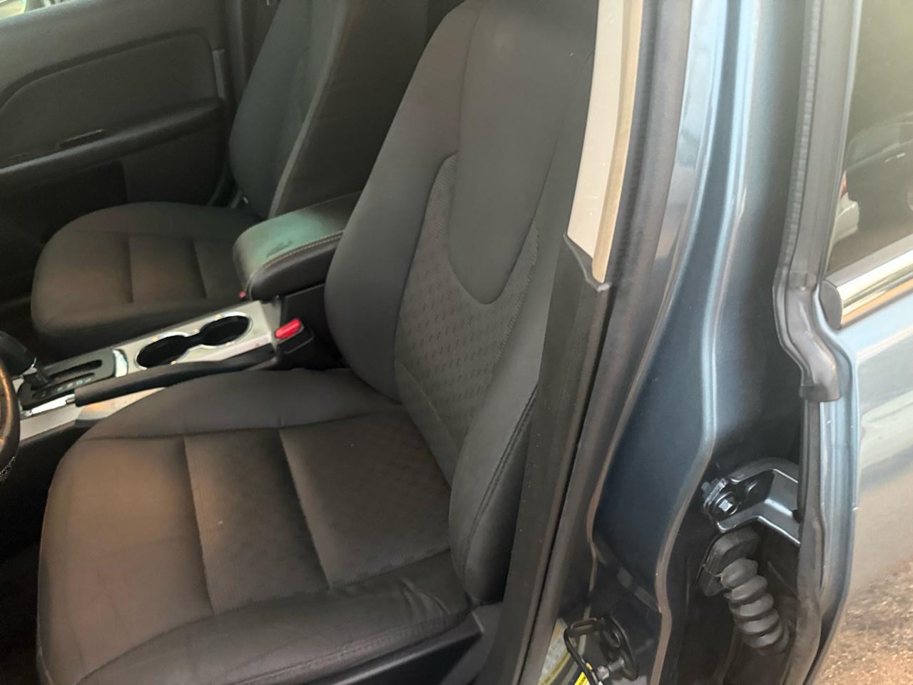 Ford Fusion SE 2012