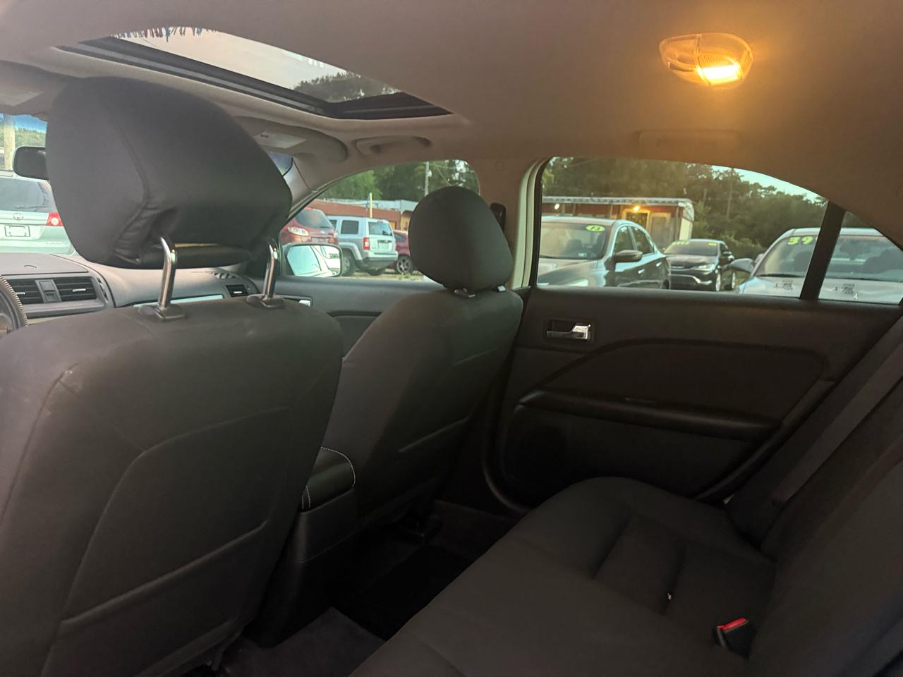 Ford Fusion SE 2012