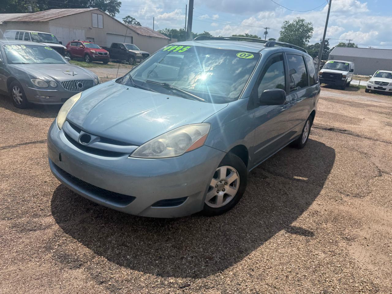Toyota Sienna CE FWD 7-Passenger 2007