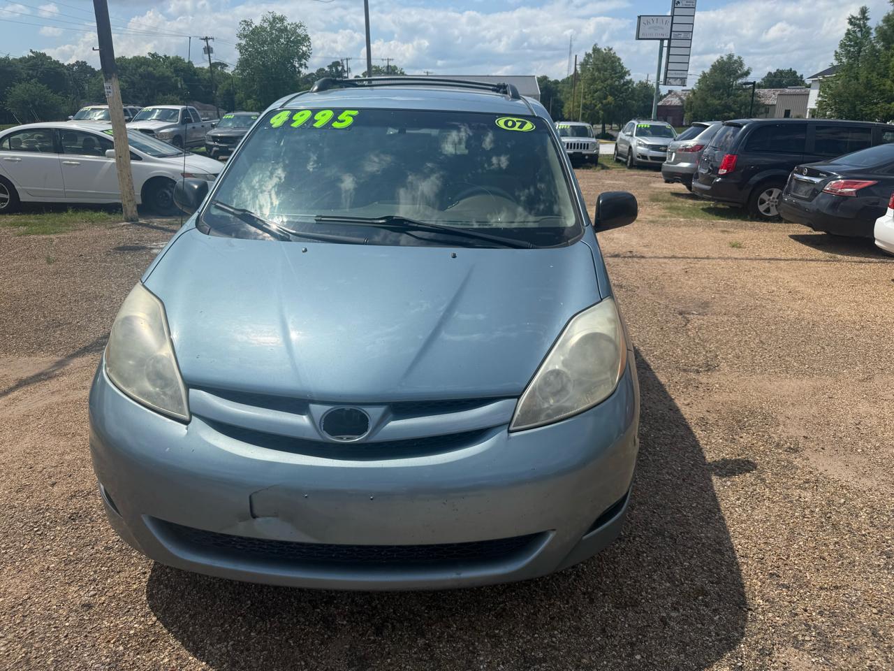 Toyota Sienna CE FWD 7-Passenger 2007