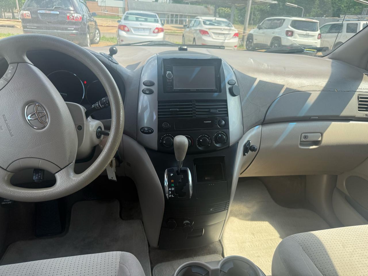Toyota Sienna CE FWD 7-Passenger 2007