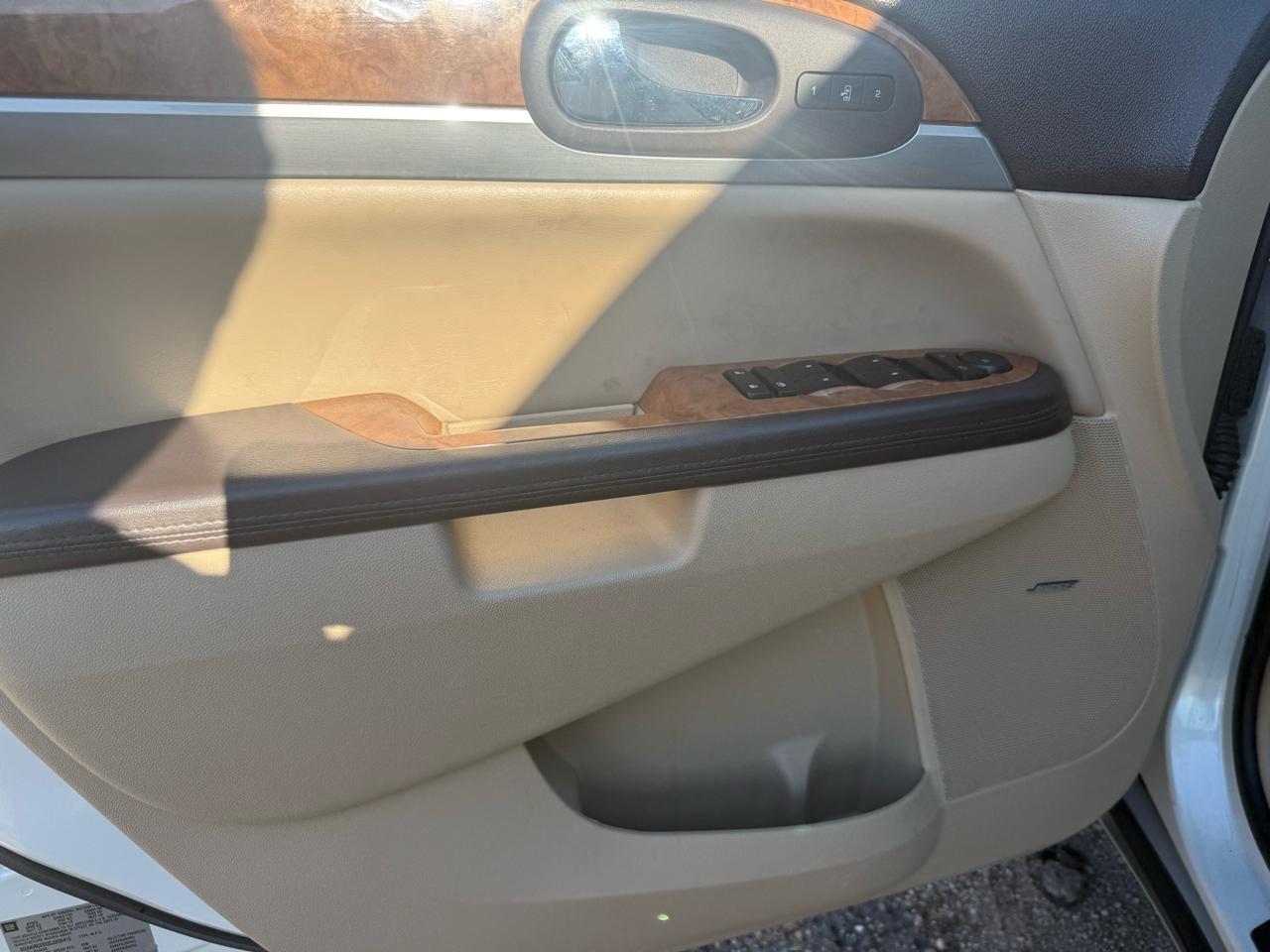 Buick Enclave Leather FWD 2012