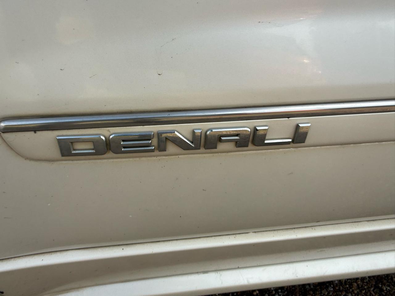 GMC Acadia Denali AWD 2015
