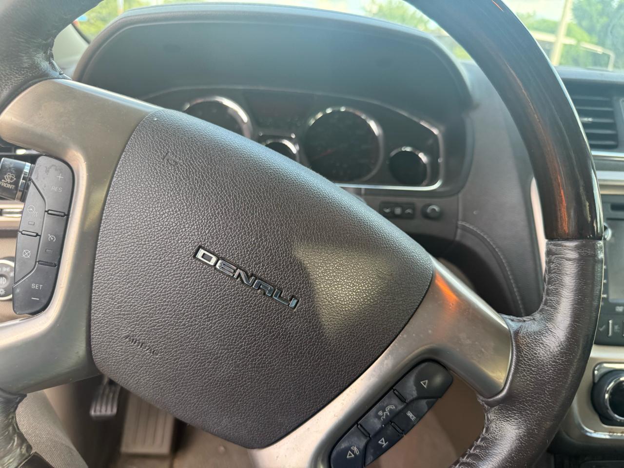 GMC Acadia Denali AWD 2015