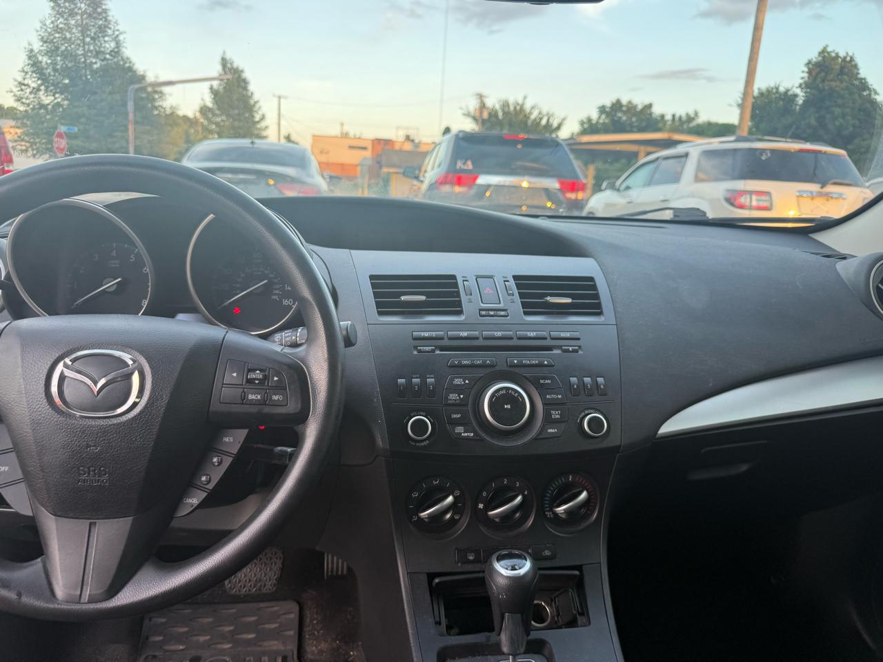 Mazda MAZDA3 i Sport 4-Door 2013