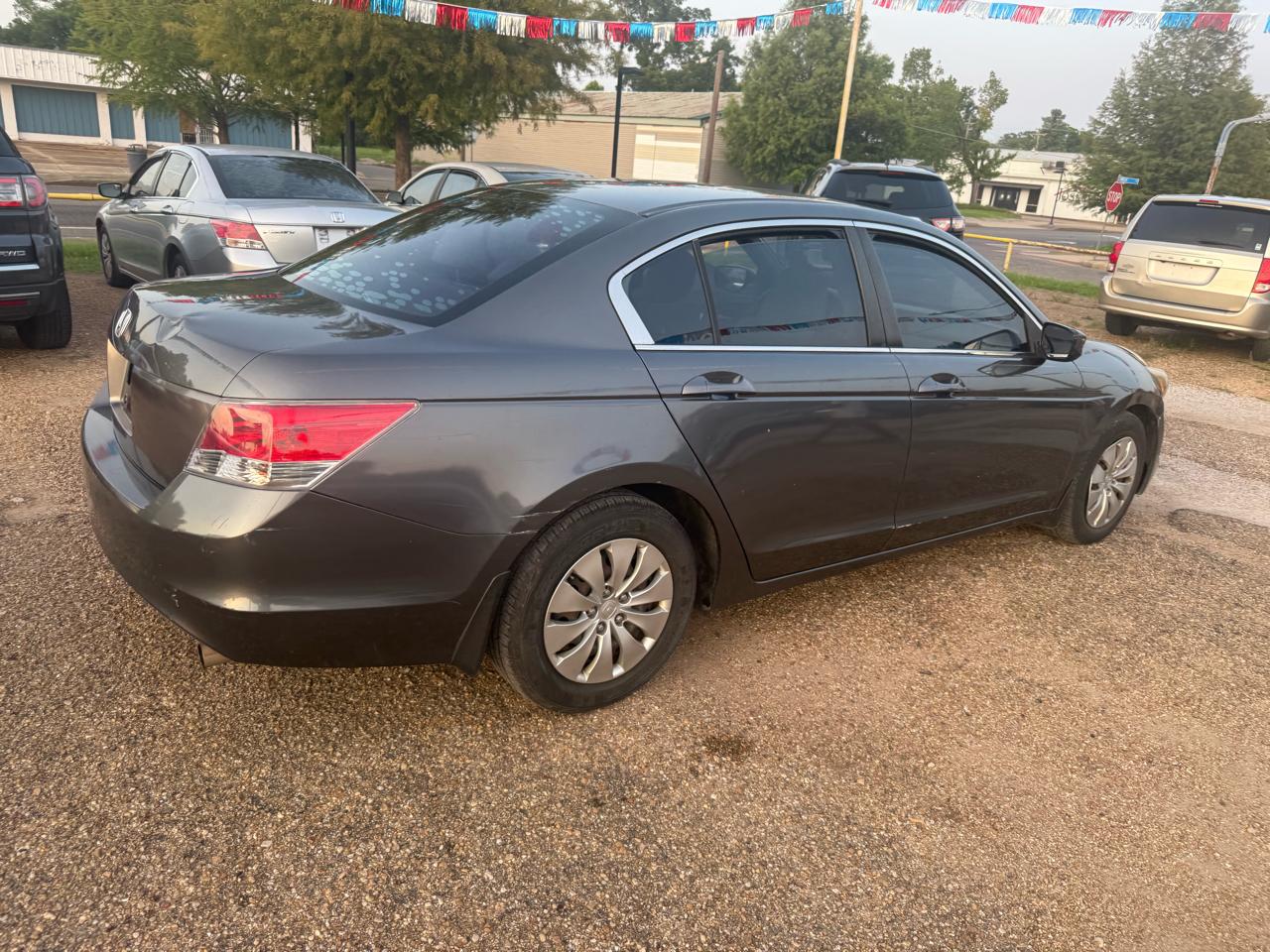 Honda Accord LX sedan AT 2009