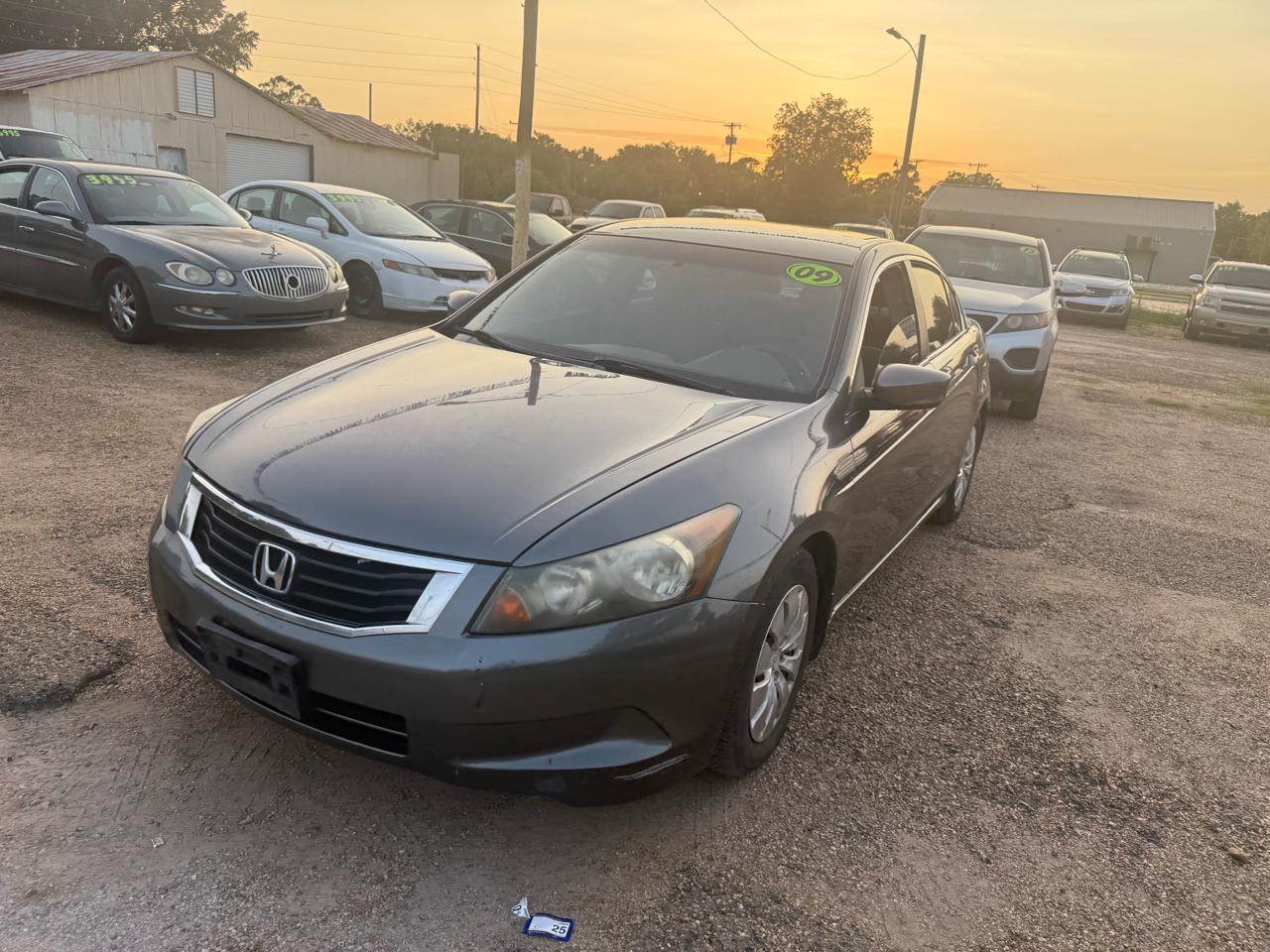 Honda Accord LX sedan AT 2009
