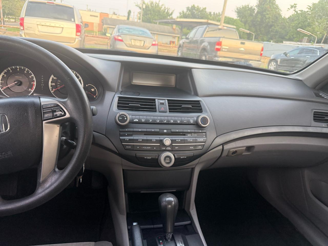 Honda Accord LX sedan AT 2009