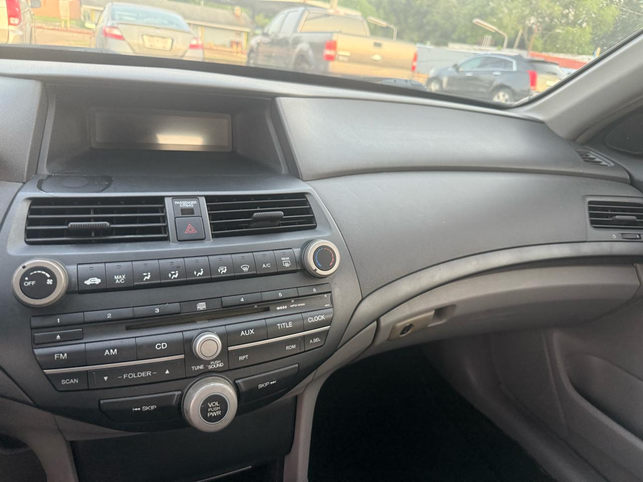 Honda Accord LX sedan AT 2009