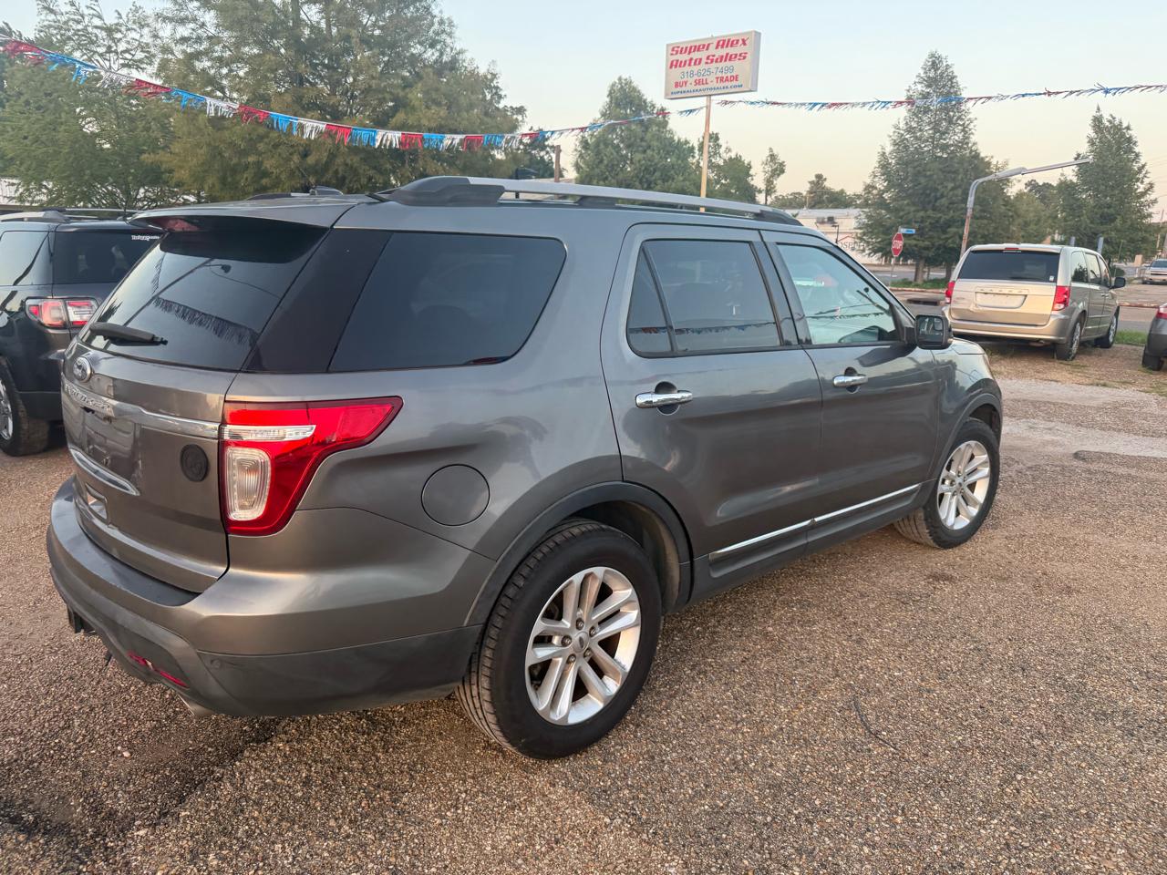 Ford Explorer 2WD 4dr V6 XLT 2012