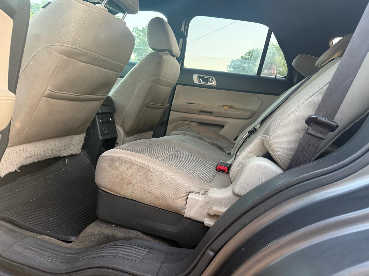 Ford Explorer 2WD 4dr V6 XLT 2012