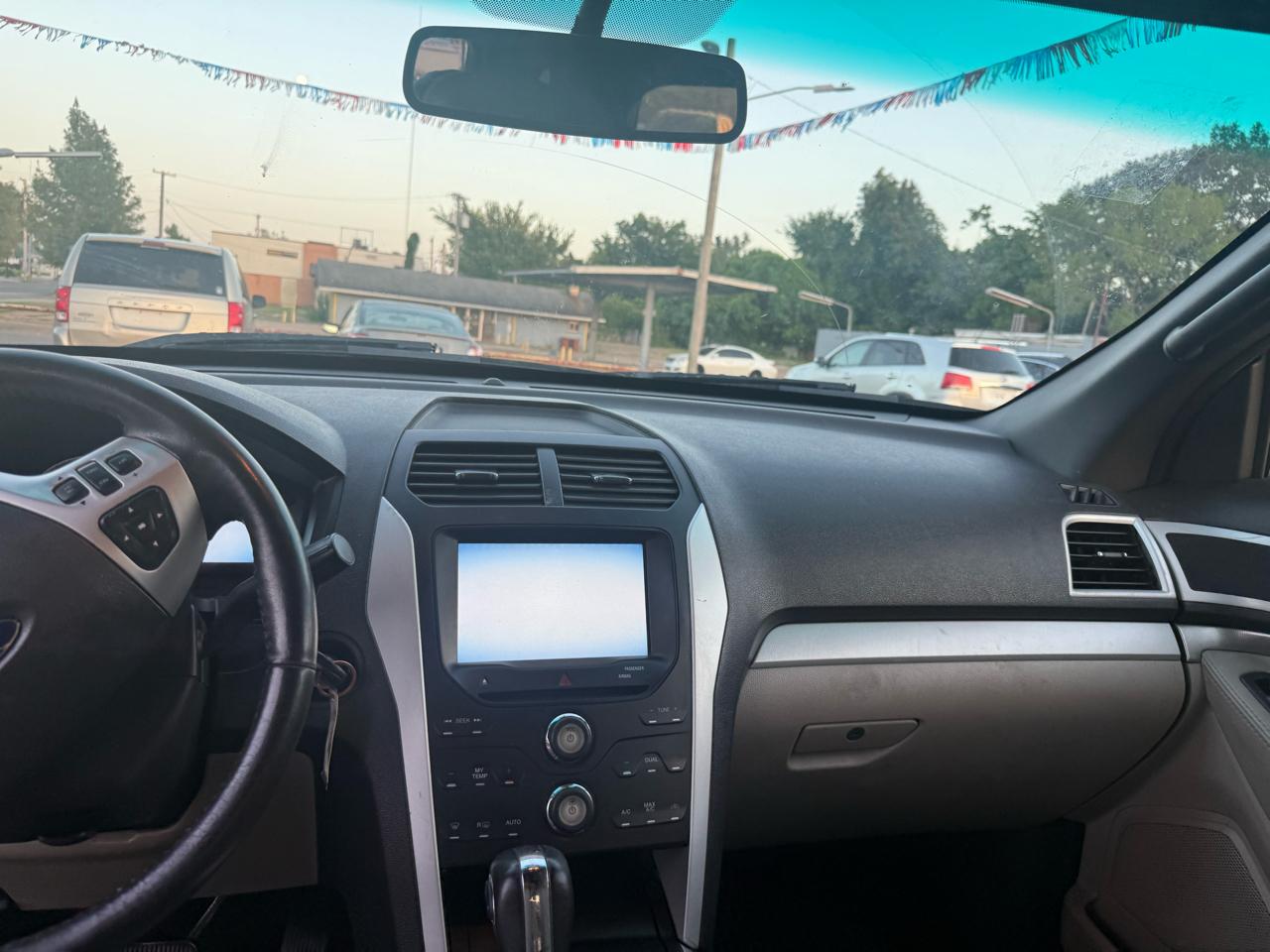 Ford Explorer 2WD 4dr V6 XLT 2012