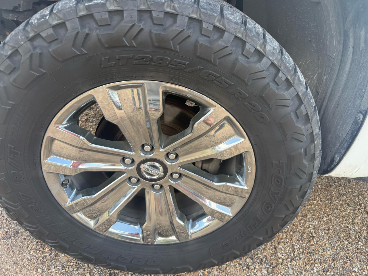 Nissan Titan 2WD Crew Cab SWB SV 2018