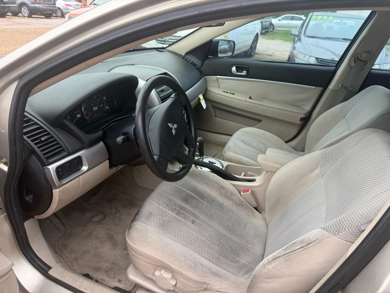 Mitsubishi Galant ES 2007
