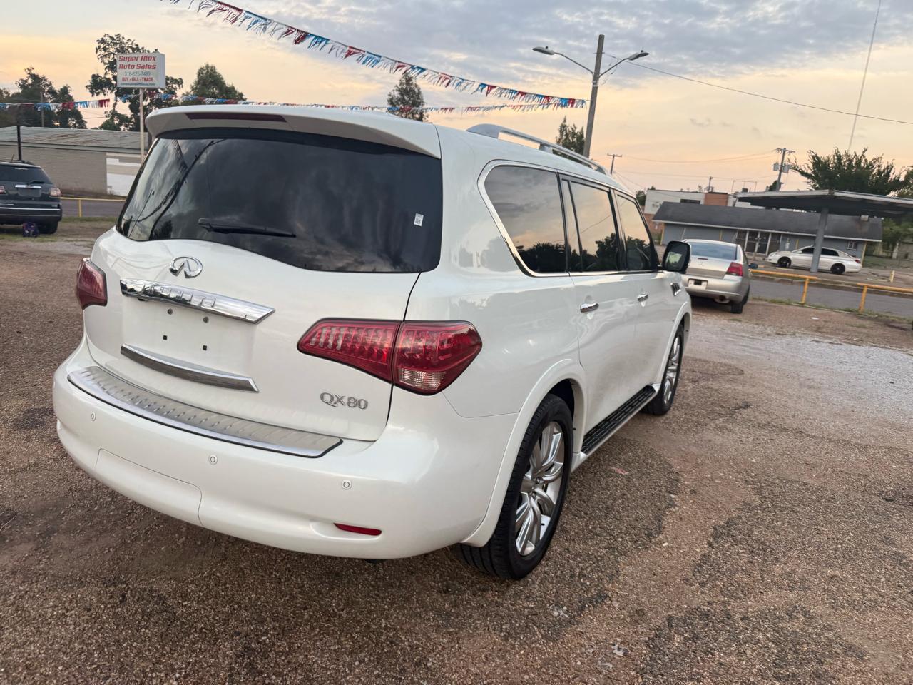 Infiniti QX80 2WD 2014