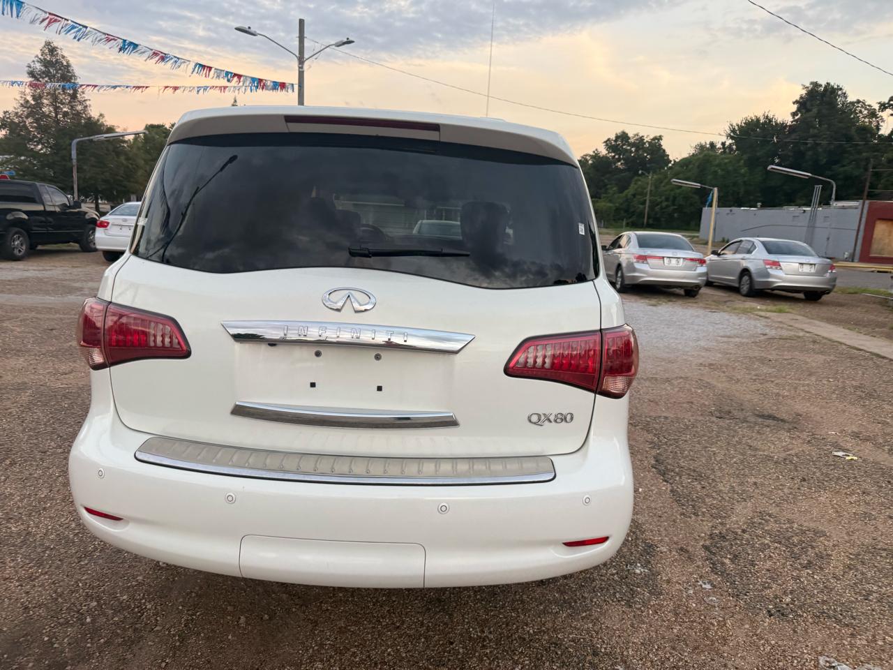 Infiniti QX80 2WD 2014