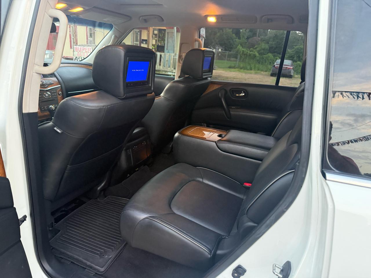 Infiniti QX80 2WD 2014