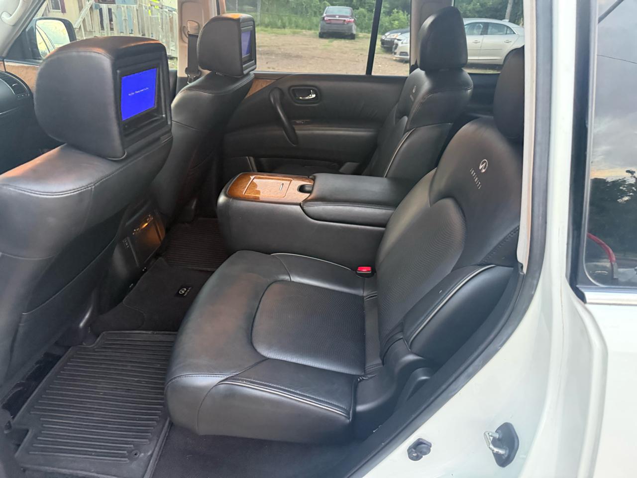 Infiniti QX80 2WD 2014