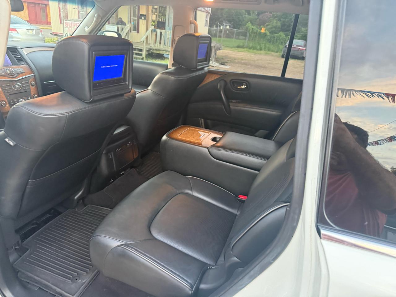 Infiniti QX80 2WD 2014
