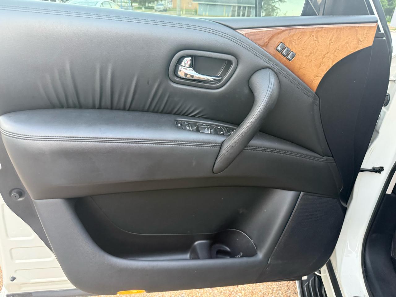 Infiniti QX80 2WD 2014