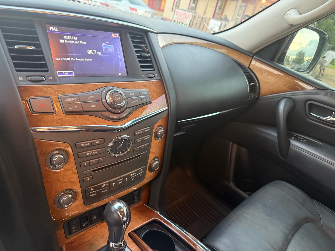 Infiniti QX80 2WD 2014