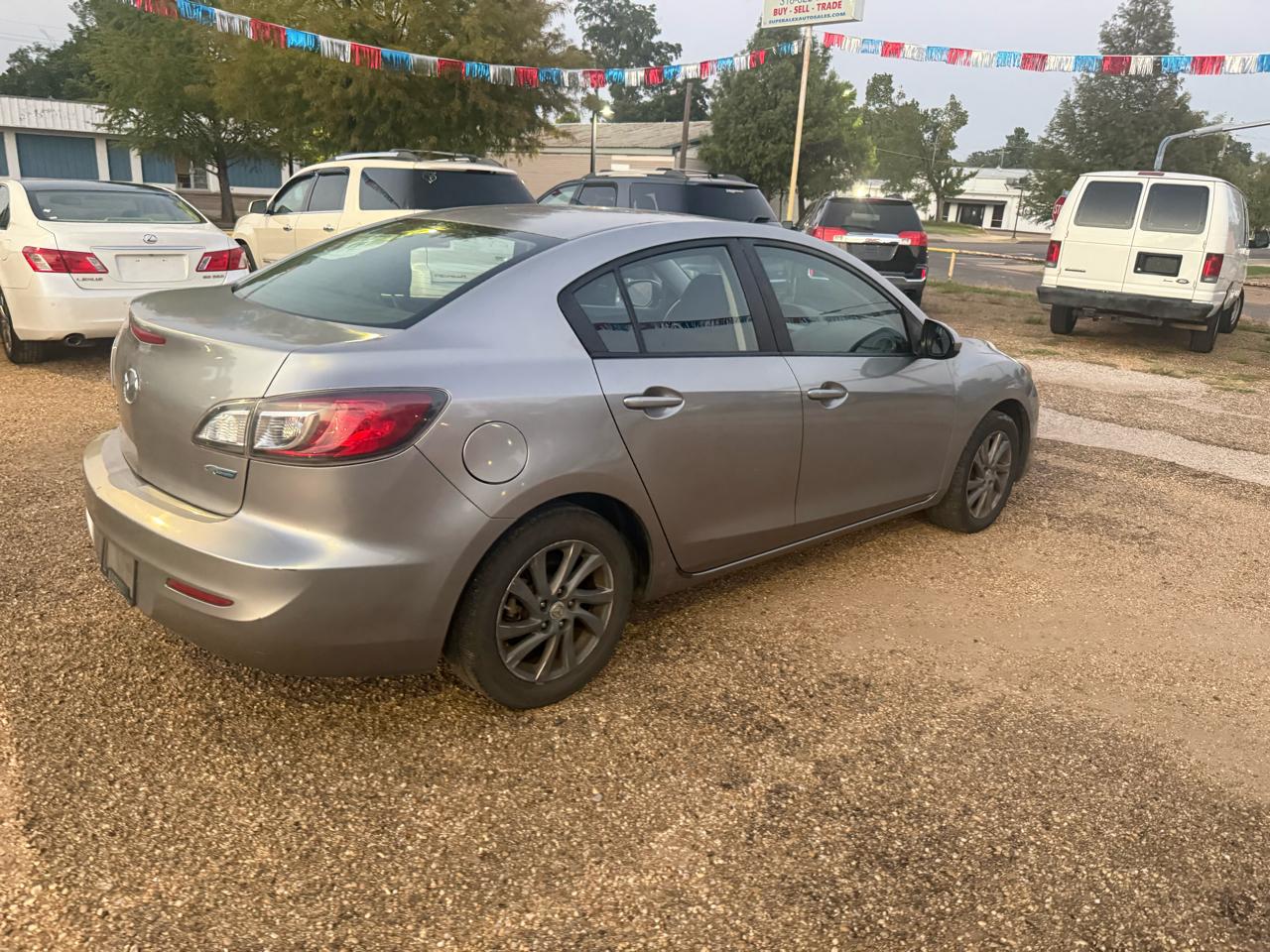 Mazda MAZDA3 i Touring 4-door 2012