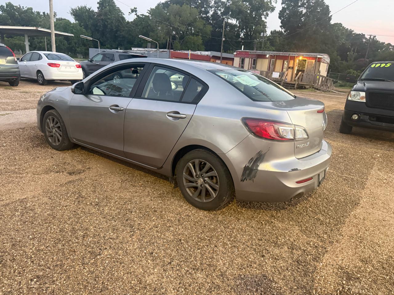 Mazda MAZDA3 i Touring 4-door 2012