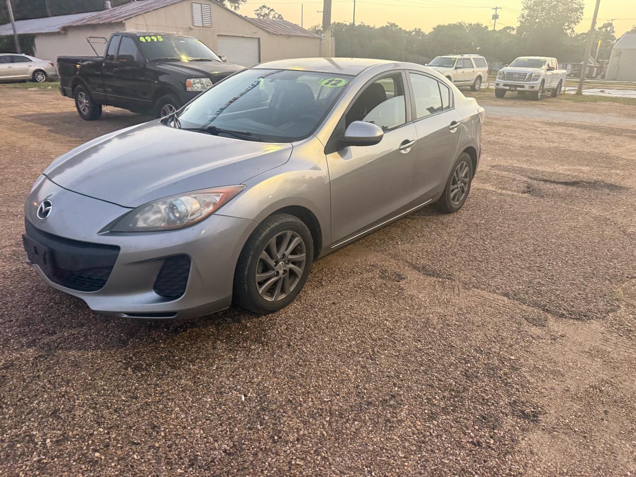 Mazda MAZDA3 i Touring 4-door 2012